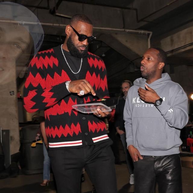 1768448819586027578.jpg G-nHL39WgAAF2t-.jpg