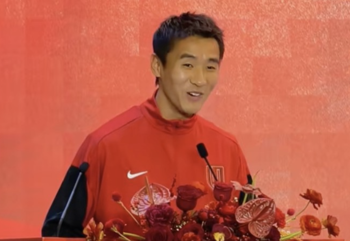 开云网站-笑喷！队长韦世豪鼓励队友时嘴瓢：输了一起狂，哦不，输了一起扛